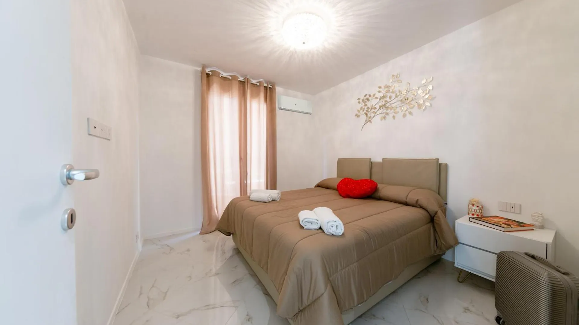 30 Balcone Bordonaro Διαμέρισμα Cefalù